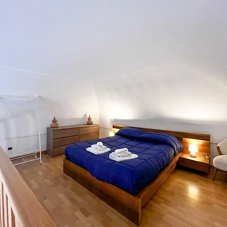 Holiday home De Lamartine A Marina Di Corricella