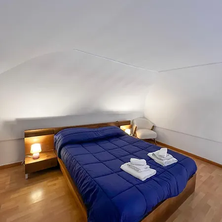De Lamartine A Marina Di Corricella Holiday home